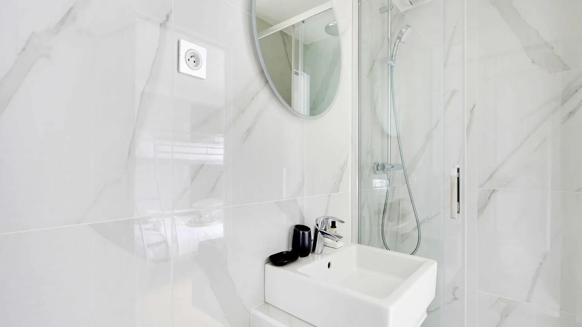 Apartment Charming Studio - 3P - Republique Paris